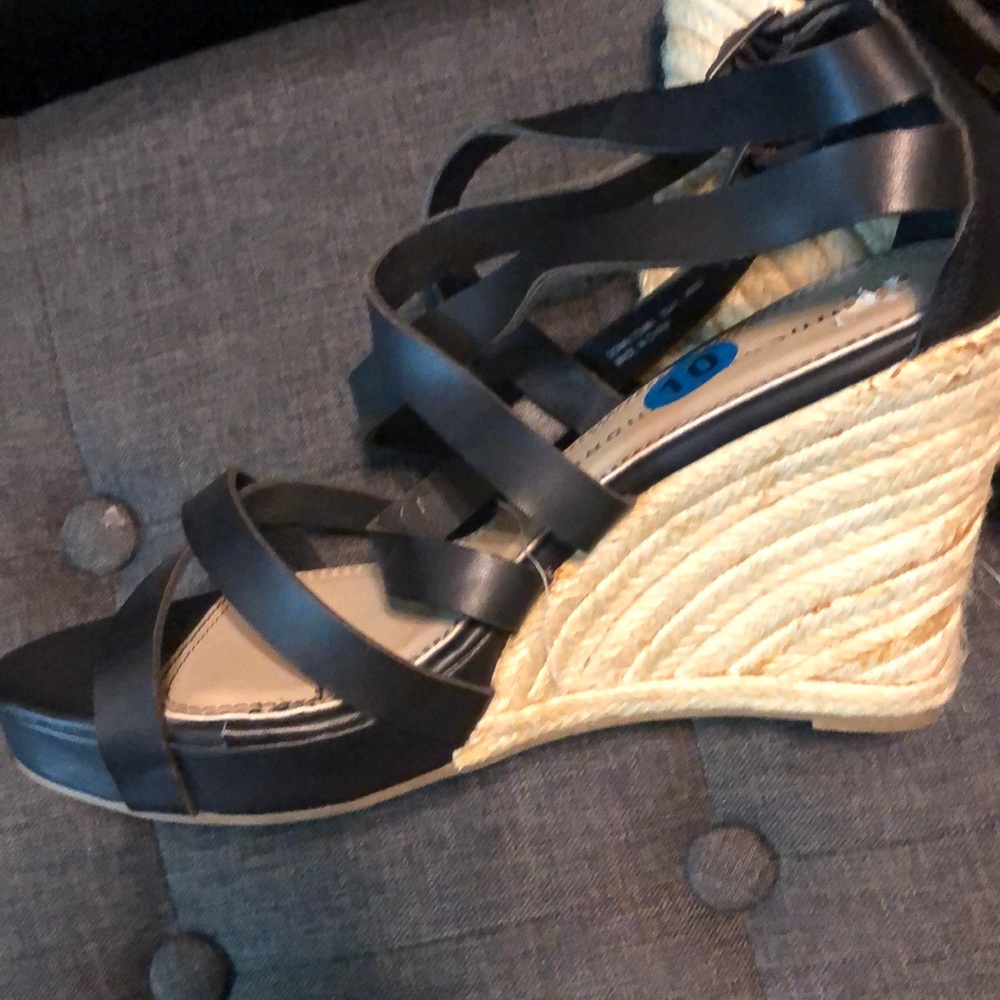 Chinese laundry black wedges